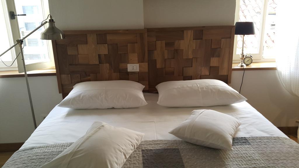 Apartment Koralj Split Ruang foto