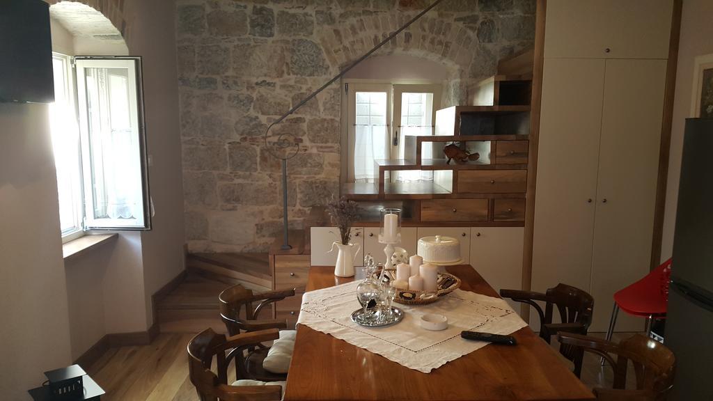 Apartment Koralj Split Ruang foto